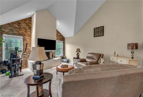 309 Lake Breeze Cove Eastlake OH 44095