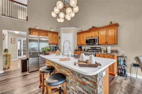 309 Lake Breeze Cove Eastlake OH 44095