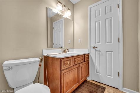 309 Lake Breeze Cove Eastlake OH 44095