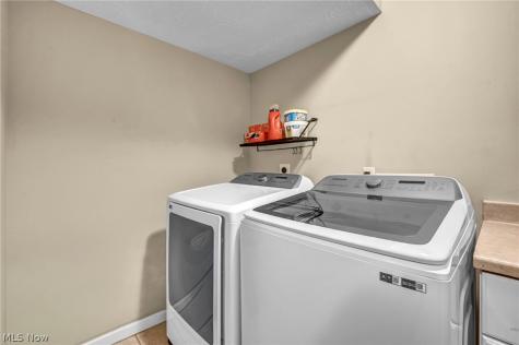 309 Lake Breeze Cove Eastlake OH 44095