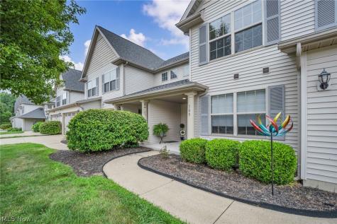 309 Lake Breeze Cove Eastlake OH 44095
