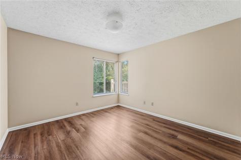 361 Village Pointe Drive Akron OH 44313