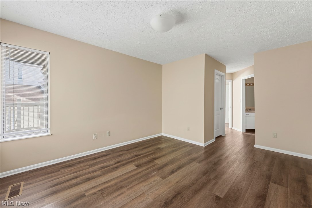 361 Village Pointe Drive Akron OH 44313