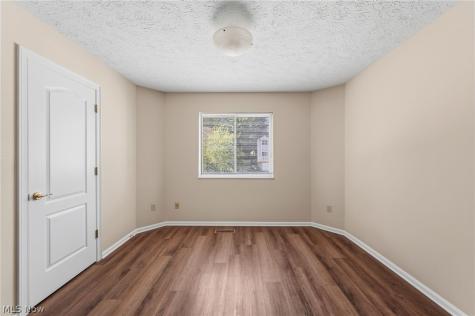 361 Village Pointe Drive Akron OH 44313