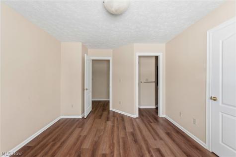 361 Village Pointe Drive Akron OH 44313