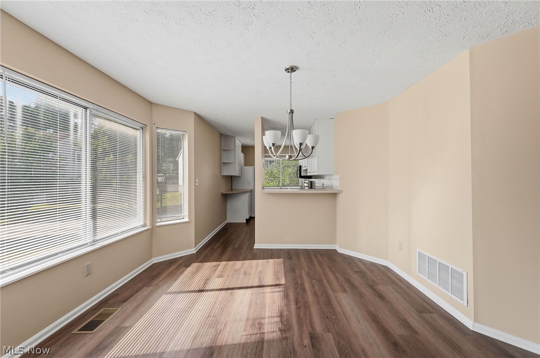 361 Village Pointe Drive Akron OH 44313