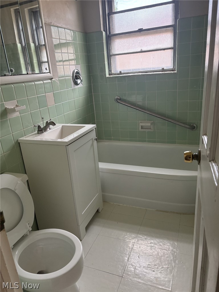 13825 Cedar Road South Euclid OH 44118