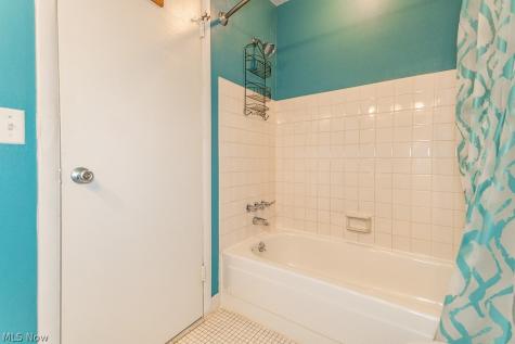 6813 Colonial Drive Mentor OH 44060