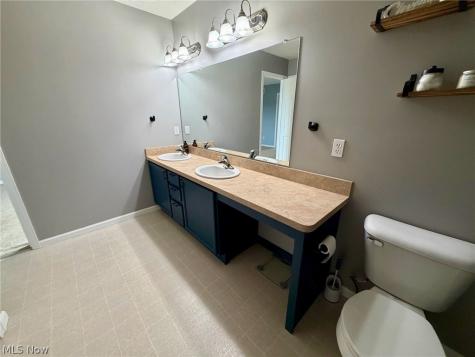 967 Penn Place Painesville OH 44077