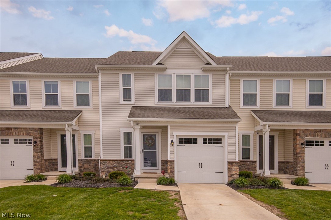 1165 Meadow Run Copley OH 44321