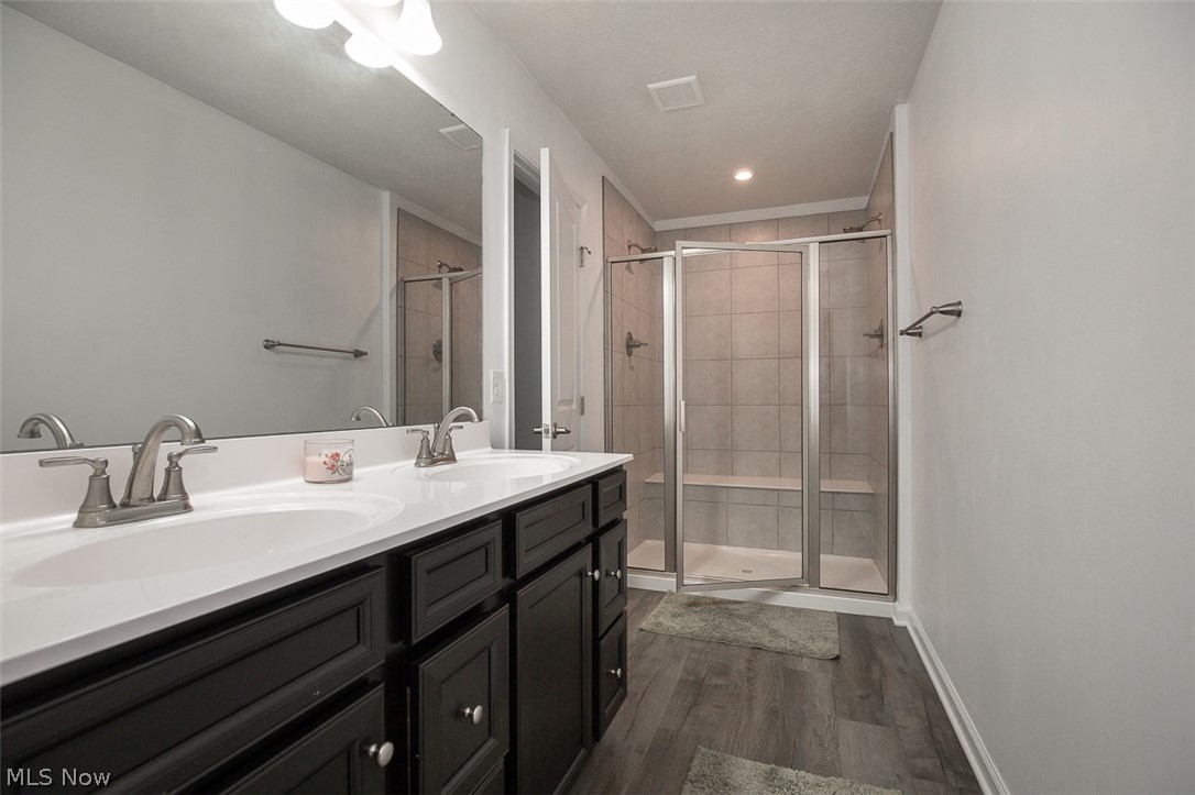 1165 Meadow Run Copley OH 44321