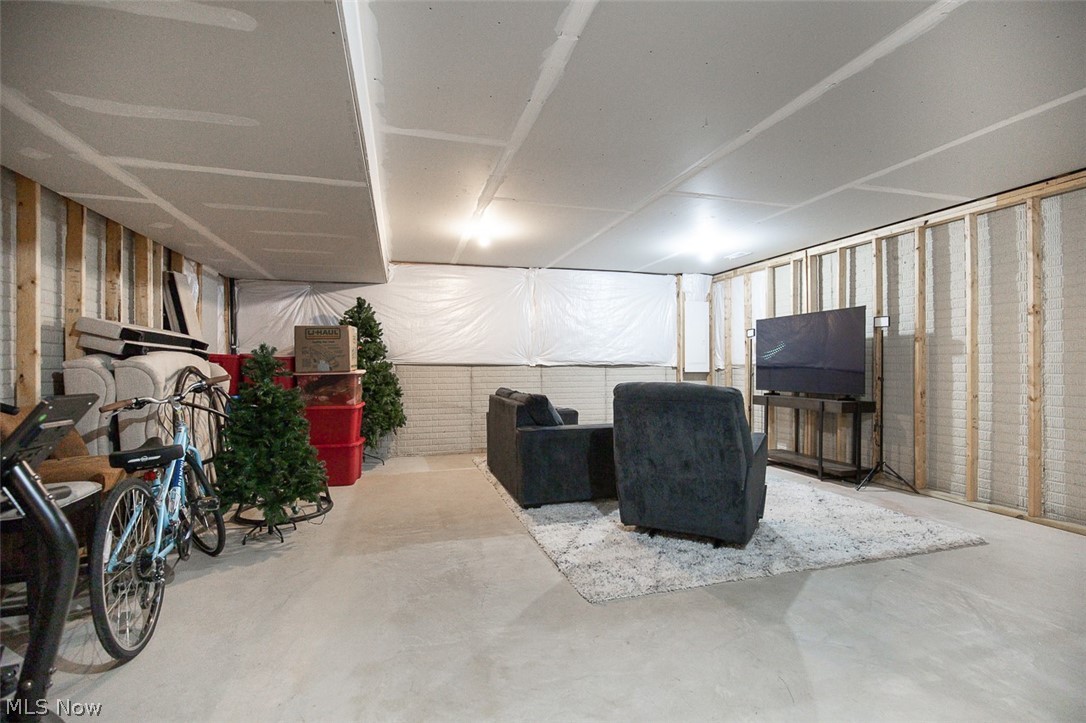 1165 Meadow Run Copley OH 44321