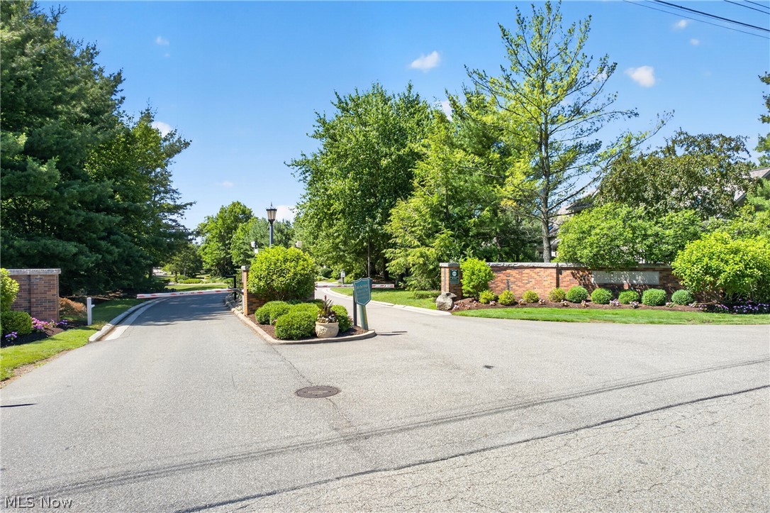 5174 Sea Pines Circle NW Canton OH 44718
