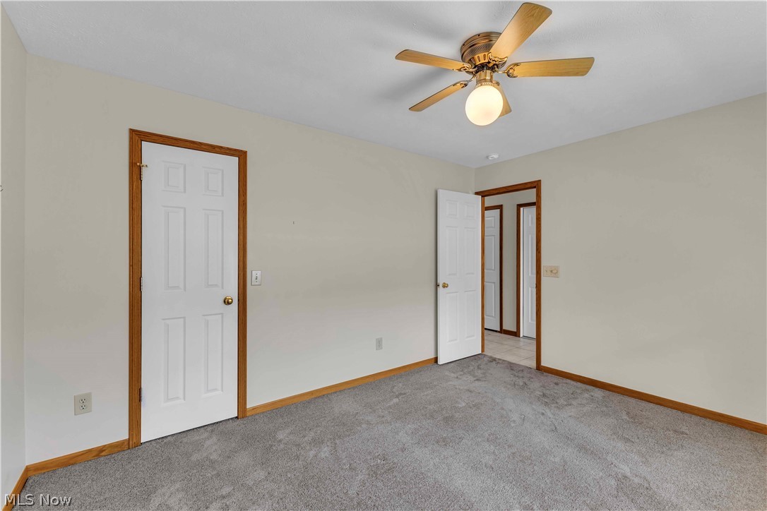 406 Oleander Oval Madison OH 44057