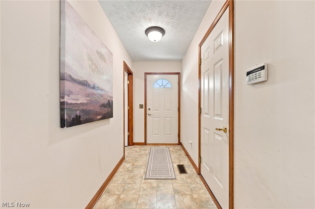 30890 Iris Court North Olmsted OH 44070