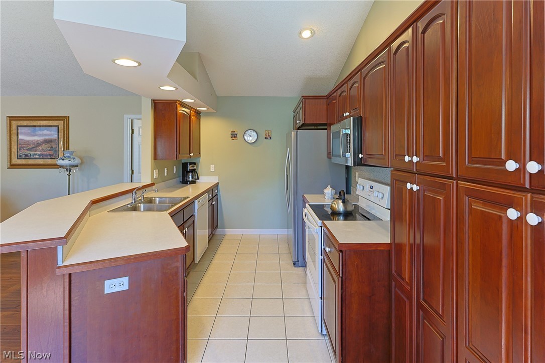 2116 Lakefield Drive Huron OH 44839
