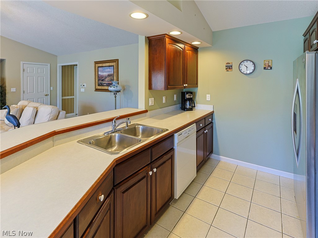 2116 Lakefield Drive Huron OH 44839