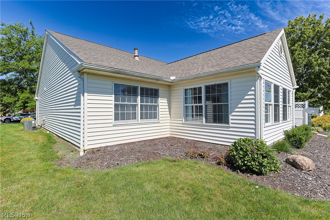 2116 Lakefield Drive Huron OH 44839