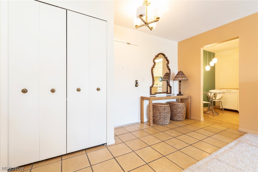 2112 Acacia Park Drive Lyndhurst OH 44124
