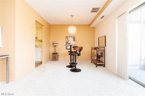 2112 Acacia Park Drive Lyndhurst OH 44124
