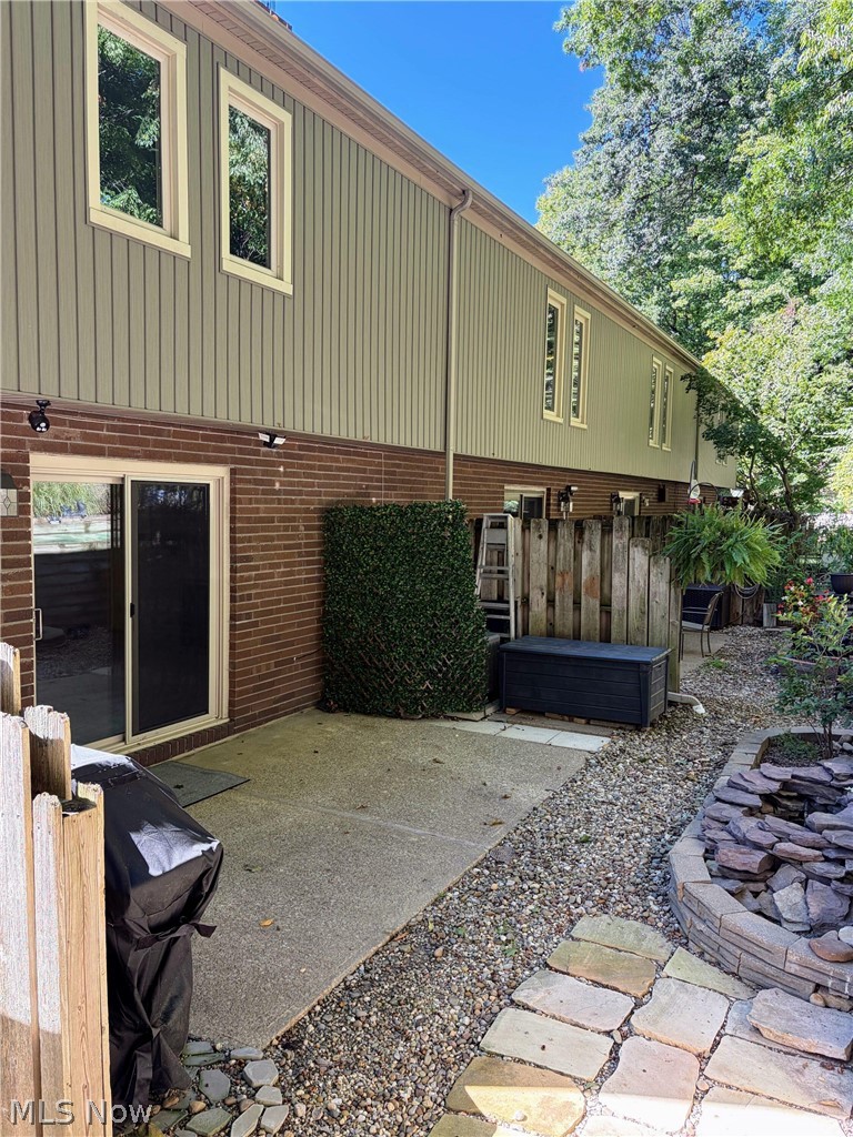 6855 W Fitzwater Road Brecksville OH 44141