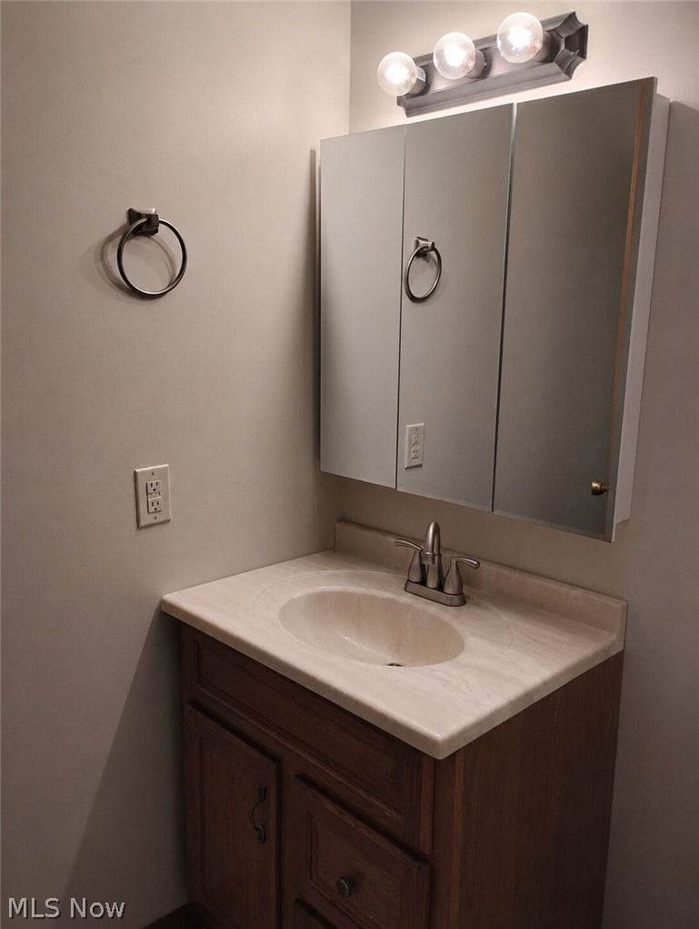 6494 Liberty Bell Drive Brook Park OH 44142