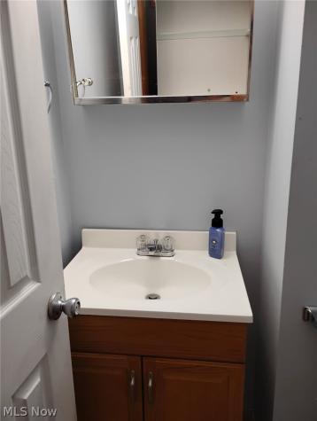 6494 Liberty Bell Drive Brook Park OH 44142
