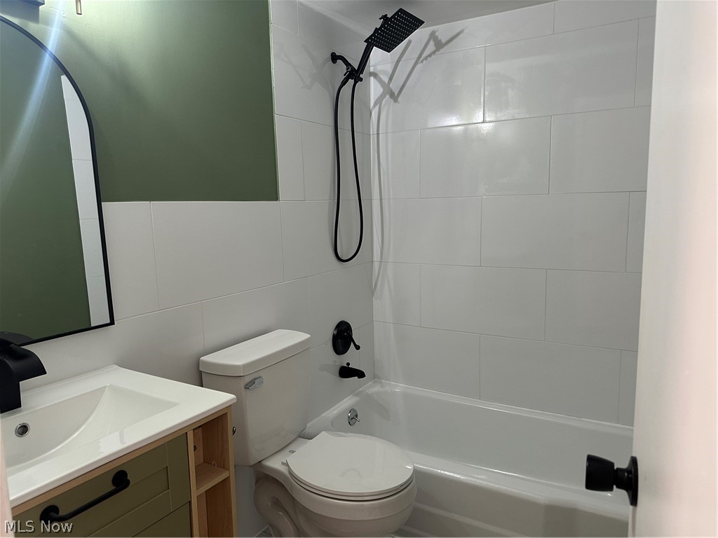 2 Meadowlawn Drive Mentor OH 44060