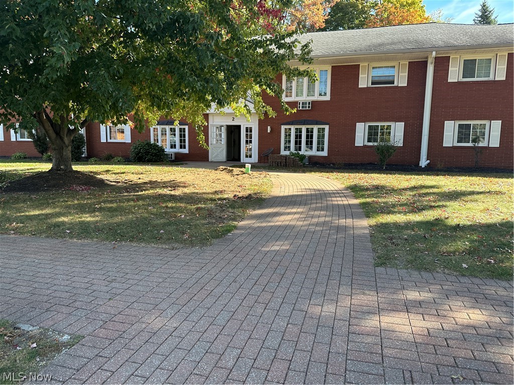 2 Meadowlawn Drive Mentor OH 44060