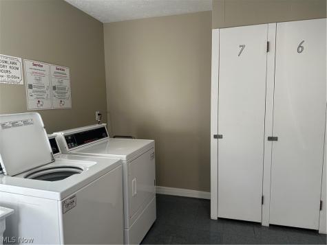 2 Meadowlawn Drive Mentor OH 44060