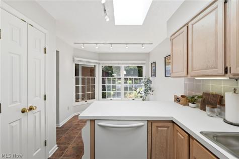 31825 Bayview Drive Avon Lake OH 44012