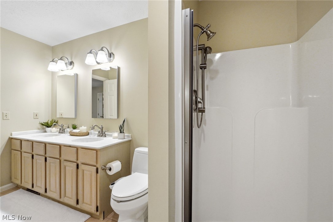 31825 Bayview Drive Avon Lake OH 44012