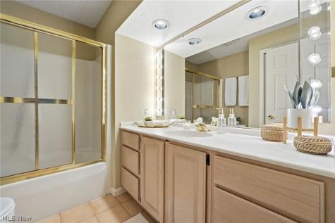 31825 Bayview Drive Avon Lake OH 44012