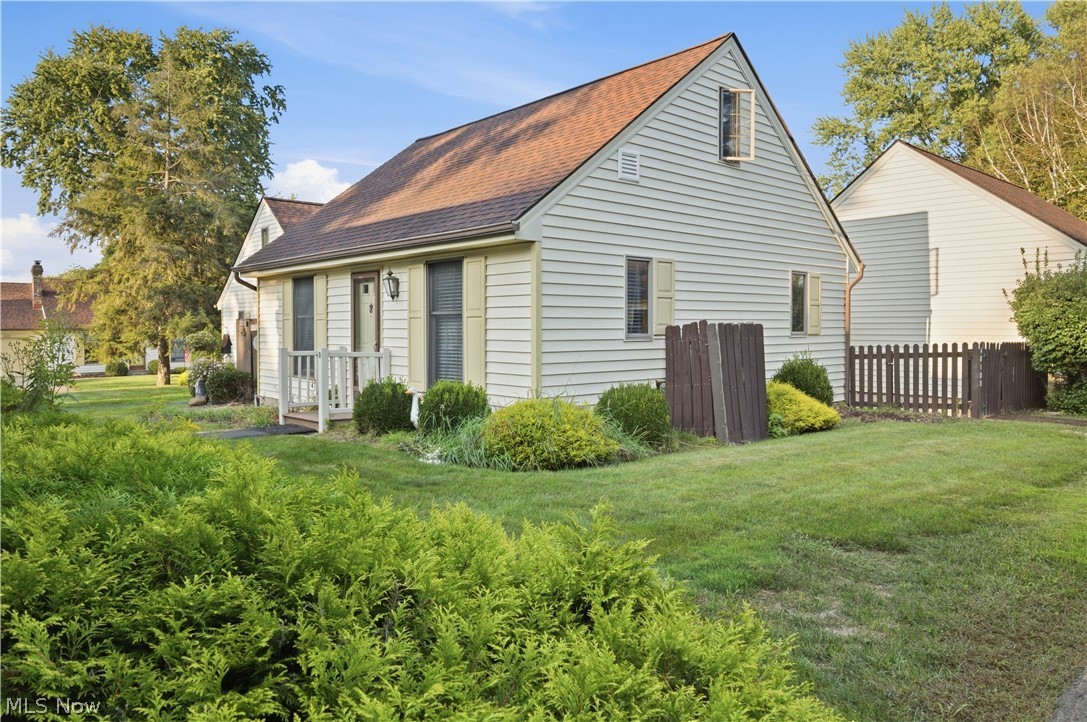 46103 New England Square New Waterford OH 44445