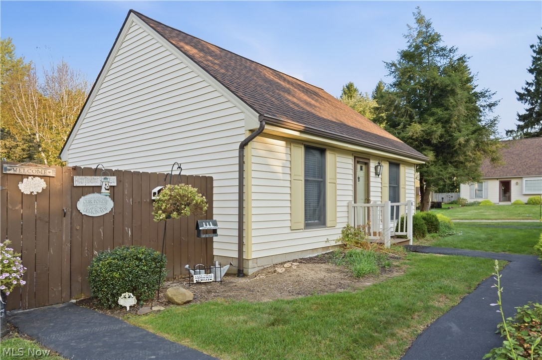 46103 New England Square New Waterford OH 44445