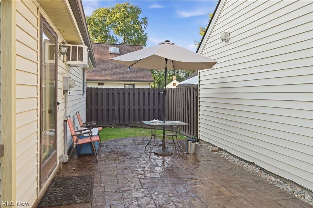 46103 New England Square New Waterford OH 44445