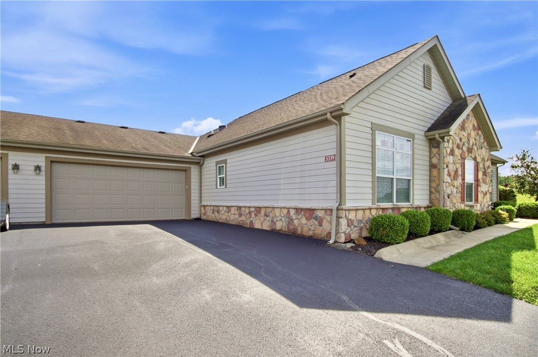 5339 W Sheffield Circle Zanesville OH 43701