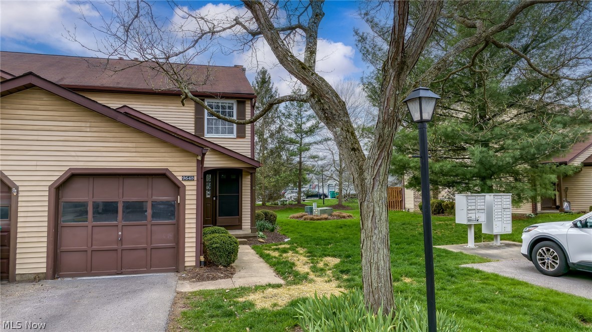 9648 E Idlewood Drive Twinsburg OH 44087