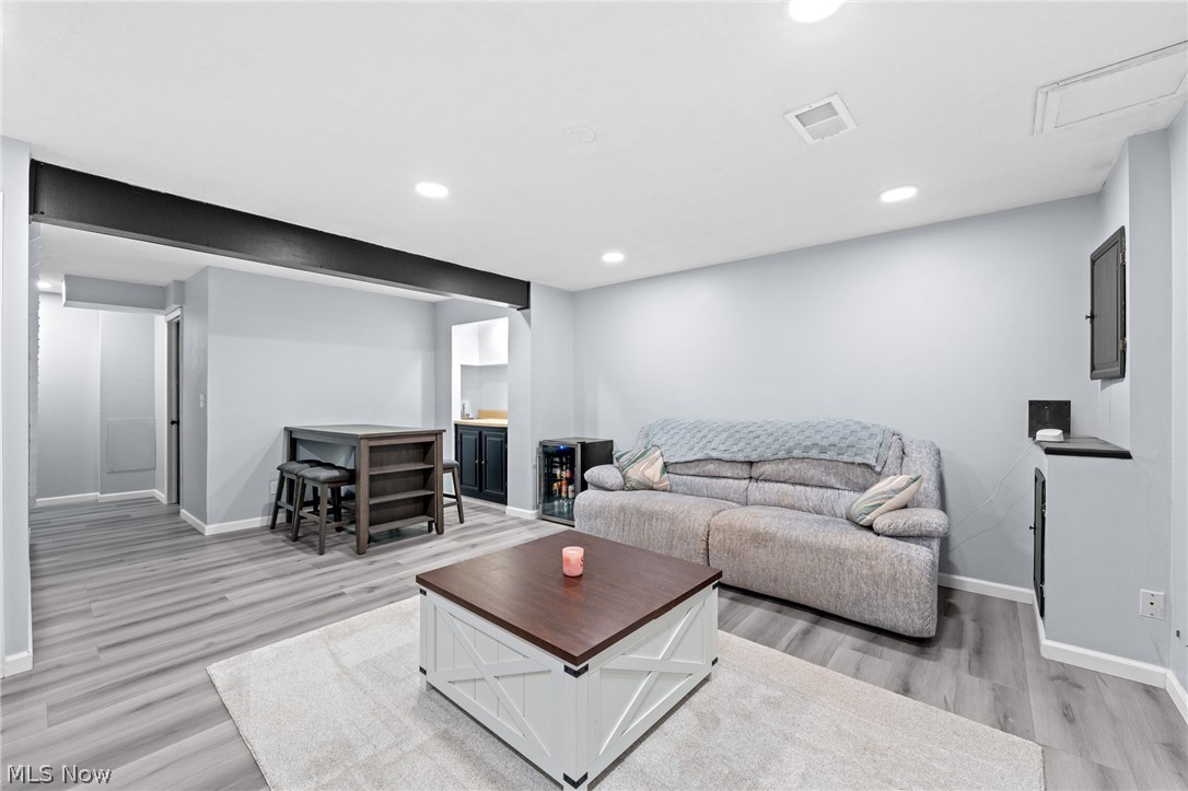 9648 E Idlewood Drive Twinsburg OH 44087