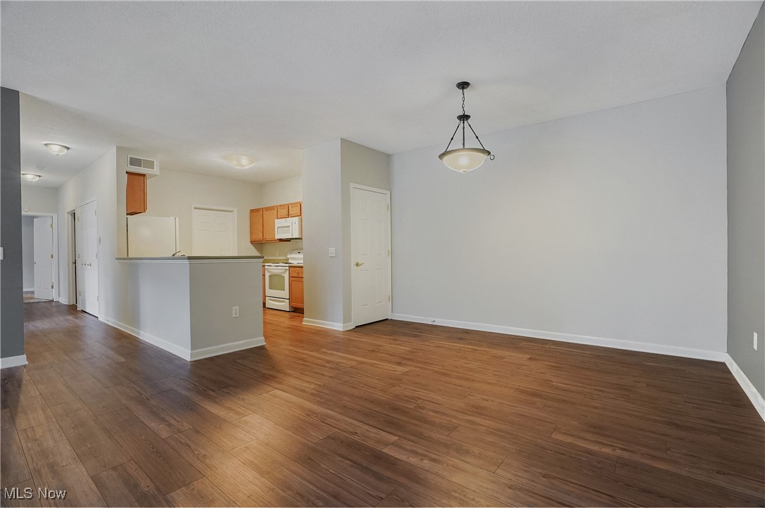 522 Robinwood Lane Copley OH 44321