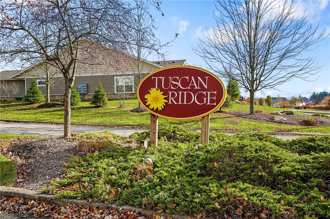 522 Robinwood Lane Copley OH 44321