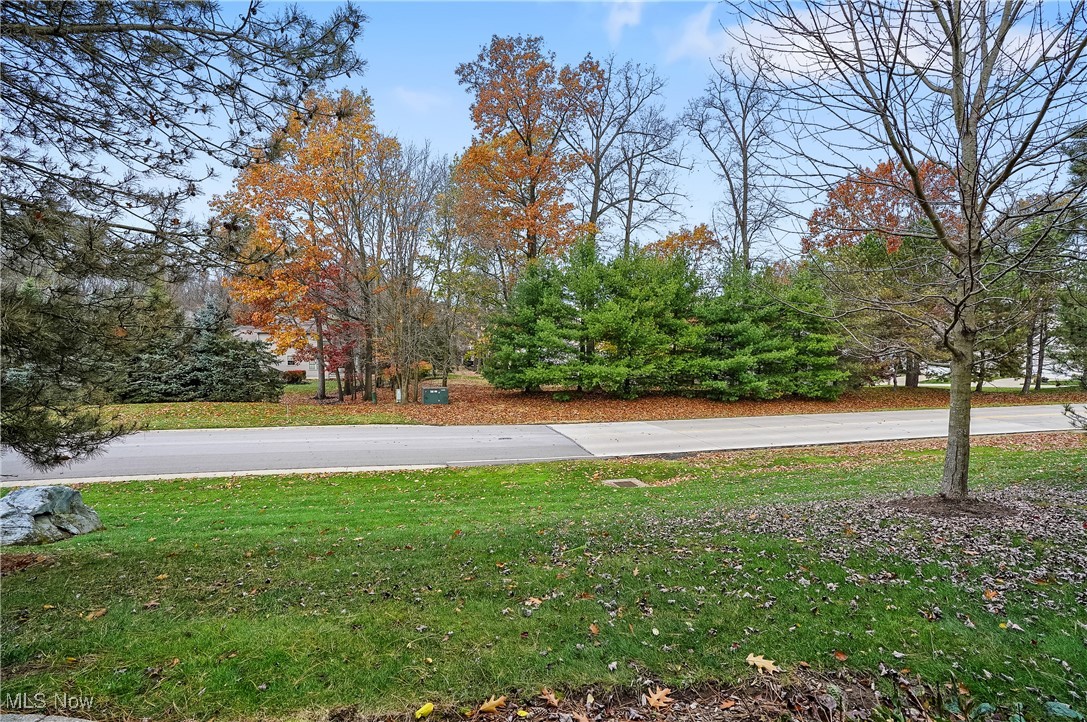 522 Robinwood Lane Copley OH 44321