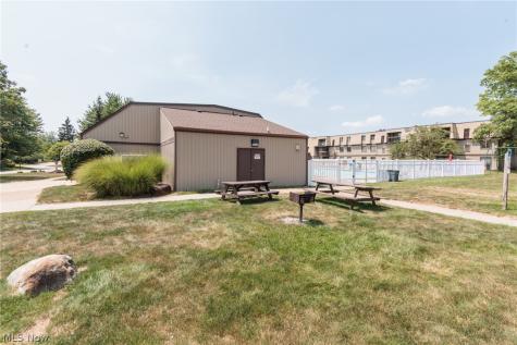9840 Sunrise Boulevard North Royalton OH 44133
