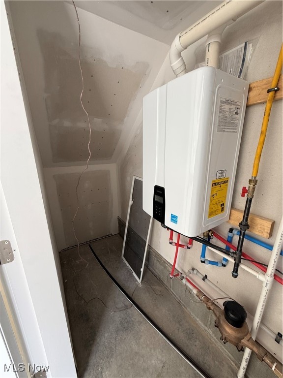 2145 Columbus Road Cleveland OH 44113