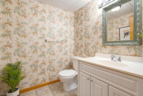 4518 Amberidge Avenue NW Canton OH 44708