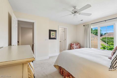 2256 Pebble Cove Westlake OH 44145