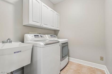 2256 Pebble Cove Westlake OH 44145