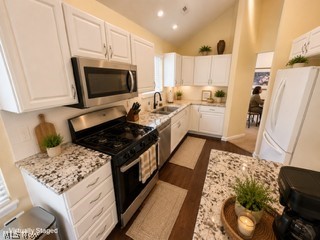 244 Vista Circle North Olmsted OH 44070