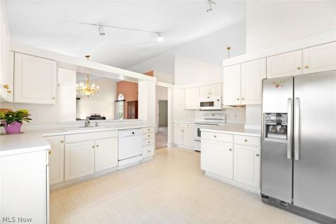 447 Armante Court Akron OH 44313