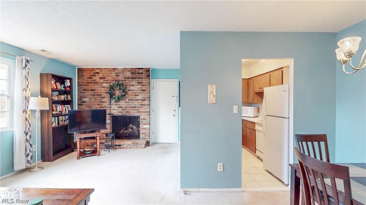 2736 Pease Drive Rocky River OH 44116